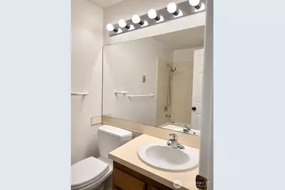 15209 Sunwood Boulevard #B36, Tukwila, WA 98188 - Photo 13