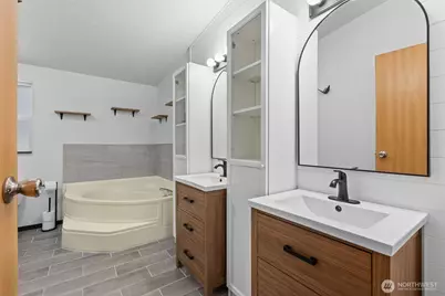 2000 192nd Street #102, Bothell, WA 98012 - Photo 27