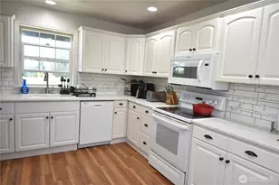 30815 Finn Settlement Rd, Arlington, WA 98223 - Photo 19