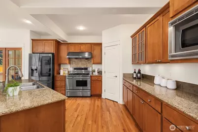 1315 Redmond Place NE, Renton, WA 98056 - Photo 17