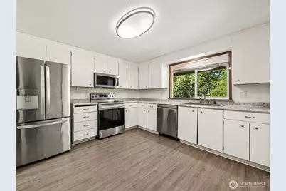 4109 60th Street Ct E, Tacoma, WA 98443 - Photo 9