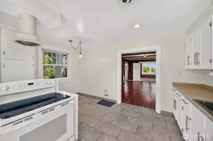 4417 Seahurst Ave, Everett, WA 98203 - Photo 15