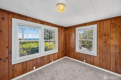 4417 Seahurst Avenue, Everett, WA 98203 - Photo 11