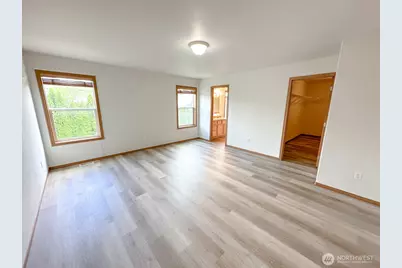 17929 Silver Creek Avenue E, Puyallup, WA 98375 - Photo 13