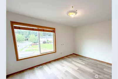 17929 Silver Creek Avenue E, Puyallup, WA 98375 - Photo 17