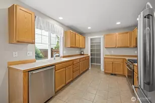 9731 228th Terrace NE, Redmond, WA 98053 - Photo 13