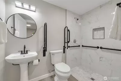 10223 SE 213th Place, Kent, WA 98031 - Photo 35