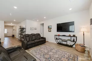 909 Timberline Ave, Bremerton, WA 98312 - Photo 13