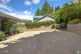 18744 Kenlake Pl NE, Kenmore, WA 98028 - Photo 39
