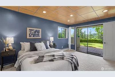 18744 Kenlake Place NE, Kenmore, WA 98028 - Photo 33