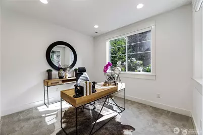 9818 NE 24th Street, Bellevue, WA 98004 - Photo 15