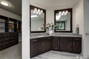9818 NE 24th St, Bellevue, WA 98004 - Photo 23