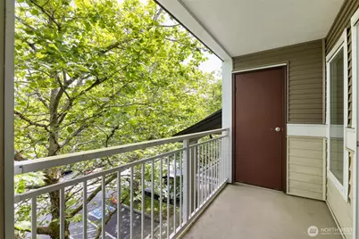 12303 Harbour Pointe Boulevard #EE305, Mukilteo, WA 98275 - Photo 7