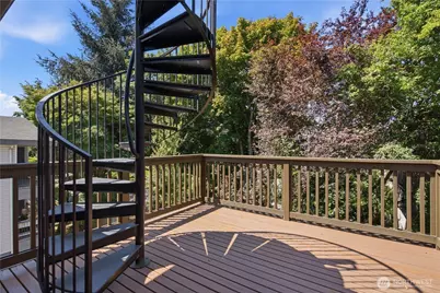 10135 NE 62nd Street #C, Kirkland, WA 98033 - Photo 31