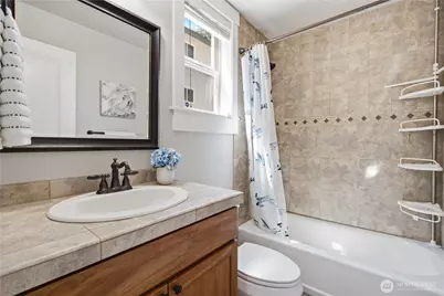 10135 NE 62nd Street #C, Kirkland, WA 98033 - Photo 11