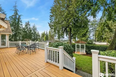 9416 NE 25th Street, Bellevue, WA 98004 - Photo 11