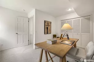 9416 NE 25th St, Bellevue, WA 98004 - Photo 23