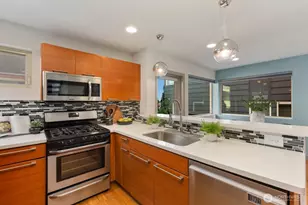 1536 Sturgus Ave S, Seattle, WA 98144 - Photo 5