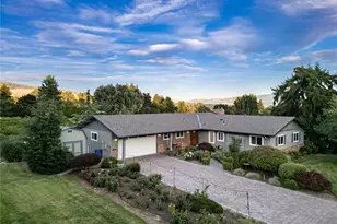 3275 Burch Mountain Rd, Wenatchee, WA 98801 - Photo 1