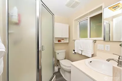 9823 41st Avenue SW, Seattle, WA 98136 - Photo 17