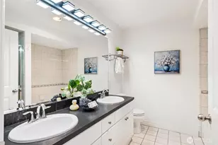 215 20th Ave E, Seattle, WA 98112 - Photo 13
