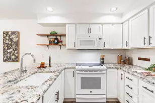 215 20th Ave E, Seattle, WA 98112 - Photo 21
