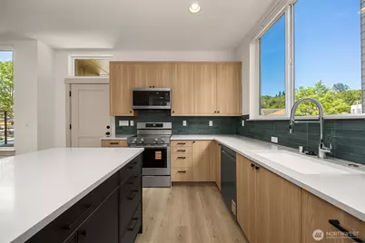 4104 30th Avenue S #5, Seattle, WA 98108 - Photo 7
