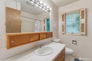 401 Barr Dr, Kelso, WA 98626 - Photo 23