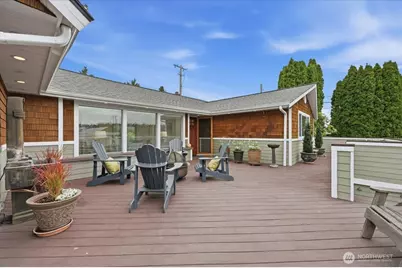 10351 11th Avenue NW, Seattle, WA 98177 - Photo 9
