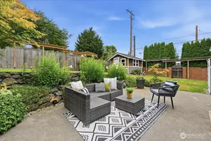 10351 11th Ave NW, Seattle, WA 98177 - Photo 11