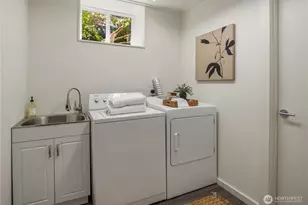 4055 SW Holgate St, Seattle, WA 98116 - Photo 27