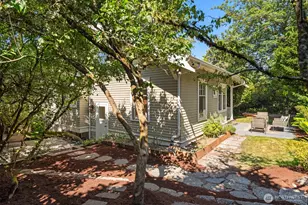 4055 SW Holgate St, Seattle, WA 98116 - Photo 35