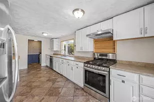 9615 56th Ave S, Seattle, WA 98118 - Photo 15