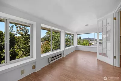 9615 56th Avenue S, Seattle, WA 98118 - Photo 27