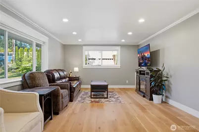 1820 101st Avenue NE, Bellevue, WA 98004 - Photo 19