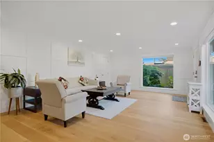 1820 101st Ave NE, Bellevue, WA 98004 - Photo 5