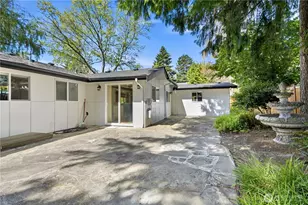 1820 101st Ave NE, Bellevue, WA 98004 - Photo 31