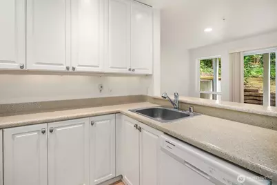 2989 142nd Place SE #3, Bellevue, WA 98007 - Photo 11
