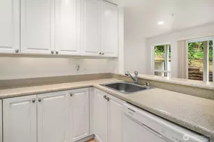 2989 142nd Pl SE, Bellevue, WA 98007 - Photo 11