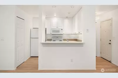 2989 142nd Place SE #3, Bellevue, WA 98007 - Photo 9