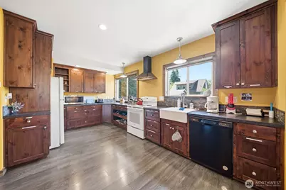 709 W Fourth Plain Boulevard, Vancouver, WA 98660 - Photo 9