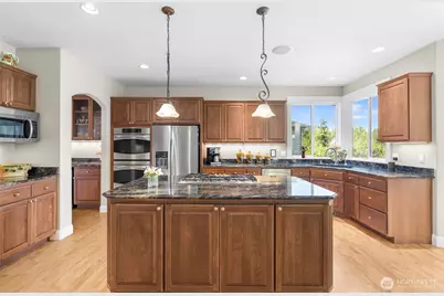1808 Bakerview Court, Mount Vernon, WA 98274 - Photo 9