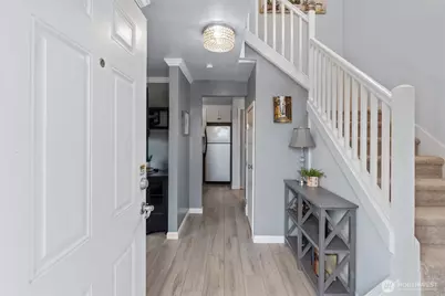 304 29th Street SE #101, Auburn, WA 98002 - Photo 1