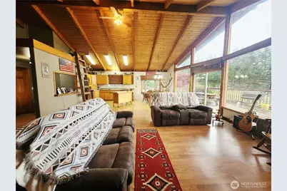 144 Ciannigan Hill Road, Silver Creek, WA 98585 - Photo 9