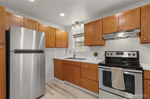617 140th St S, Tacoma, WA 98444 - Photo 3