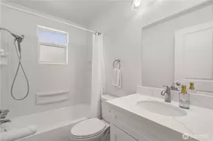617 140th St S, Tacoma, WA 98444 - Photo 7