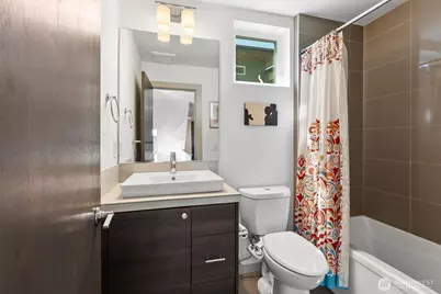 7016 California Avenue SW #E, Seattle, WA 98136 - Photo 17