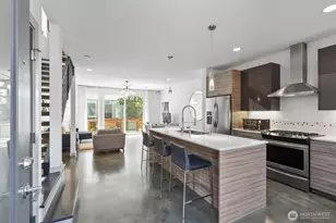 7016 California Ave SW, Seattle, WA 98136 - Photo 3