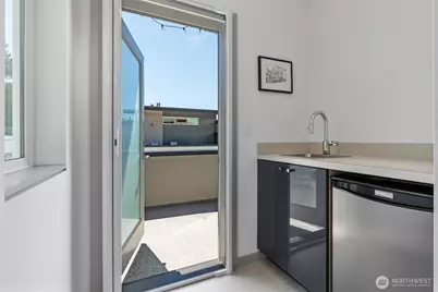 7016 California Avenue SW #E, Seattle, WA 98136 - Photo 25