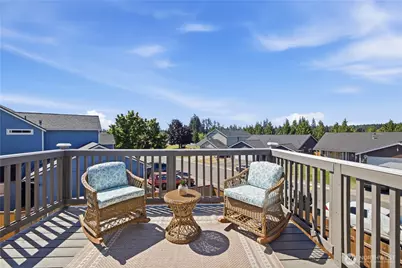 1010 200th Street Ct E, Spanaway, WA 98387 - Photo 9